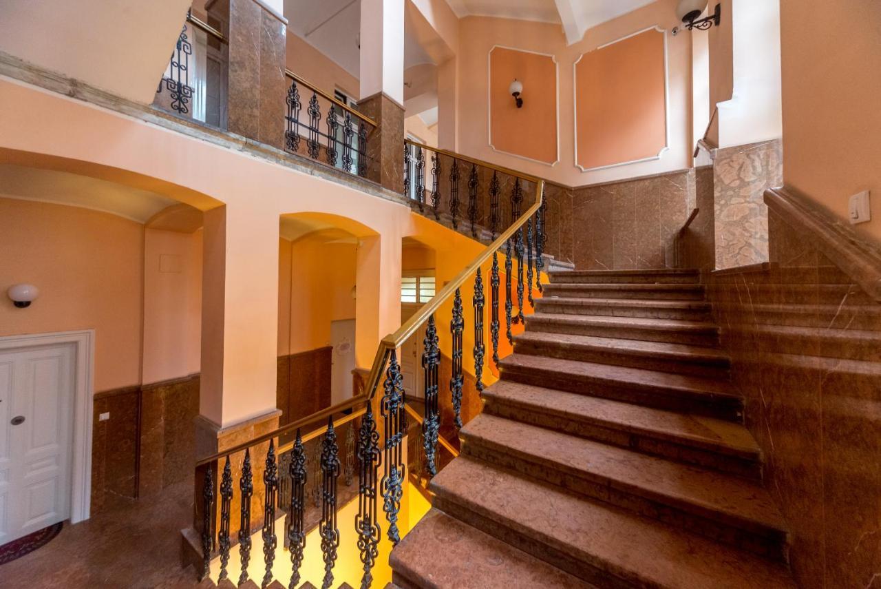 Appartamento Royal Knez Belgrado Esterno foto